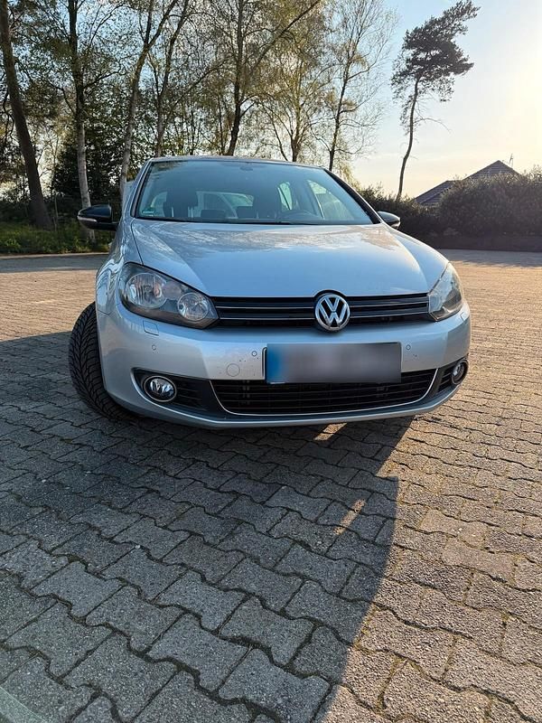 Gebraucht VW Golf VI Style 105 PS (77 kW) 2012 Grau Kleinwagen