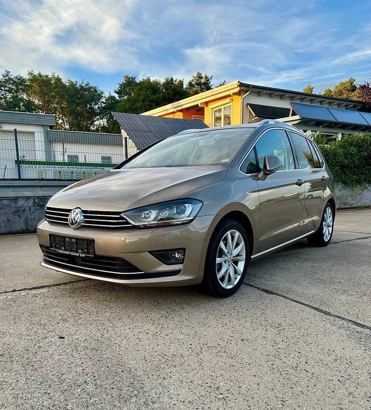 Beige Gebraucht 2014 VW Golf VII Highline Kombi | 17.000 € (Teuer) - Bild 1/4