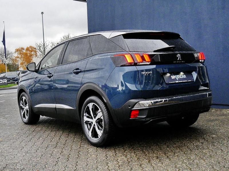 Gebraucht Peugeot 3008 Allure 131 PS (96 kW) 2023 Blau SUV