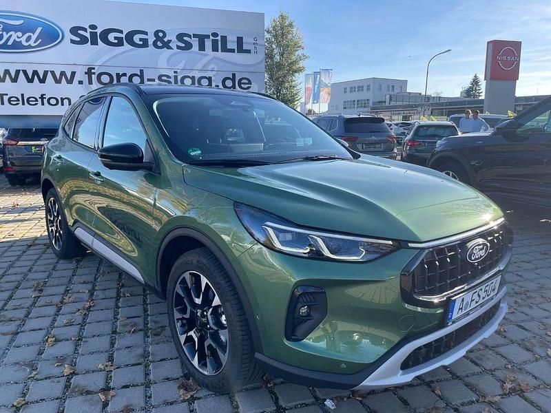 Gebraucht Ford Kuga Active X 242 PS (177 kW) 2024 Bursting green SUV