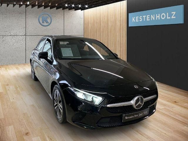 Schwarz Gebraucht 2022 Mercedes A180 Progressive Limousine | 24.888 € (Guter Preis) - Bild 1/4