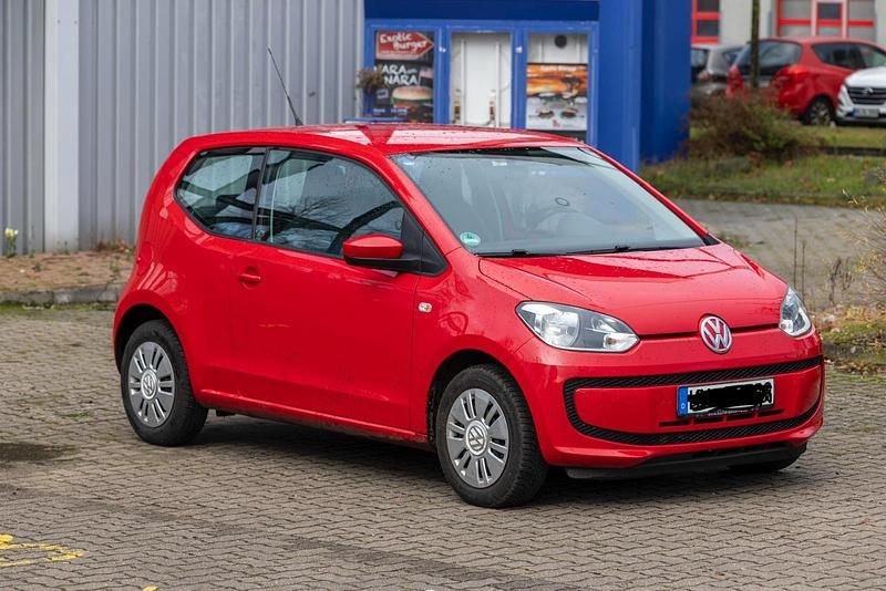 Rot Gebraucht 2011 VW up! Kleinwagen | 3.200 € (Etwas zu teuer) - Bild 1/4