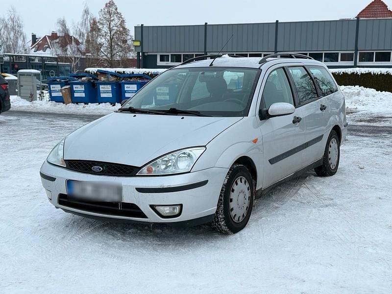 Silber Gebraucht 2003 Ford Focus Kombi | 390 € (Guter Preis) - Bild 1/4