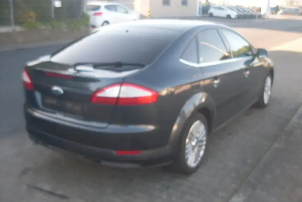 Second-hand Ford Mondeo Ghia 140 CP (102 kW) 2008 Gri Berlinǎ