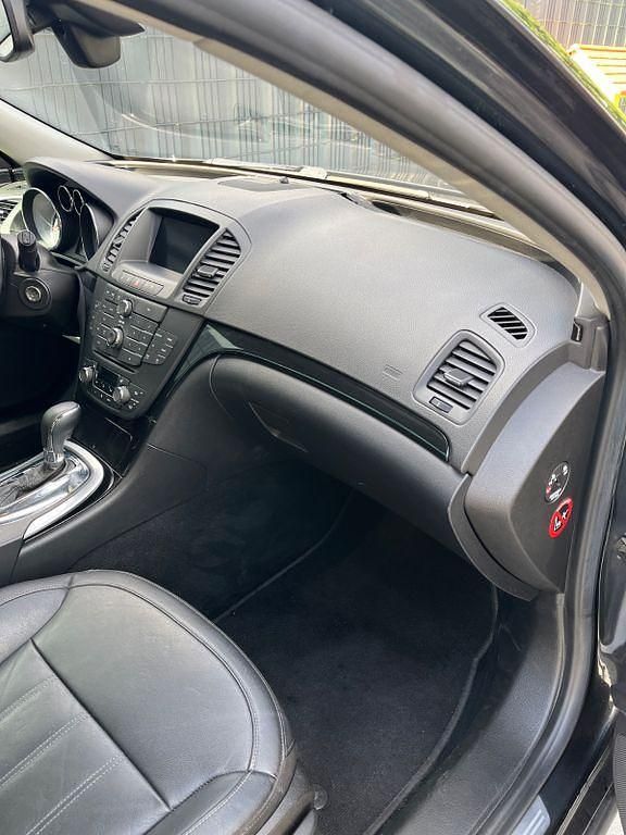 Schwarz Gebraucht 2012 Opel Insignia Kombi | 6.500 € (Fairer Preis) - Bild 1/4