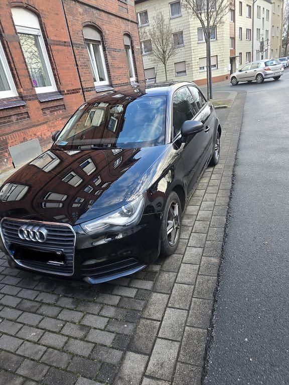 Schwarz Gebraucht 2011 Audi A1 Ambition Kleinwagen | 4.500 € (Fairer Preis) - Bild 1/4