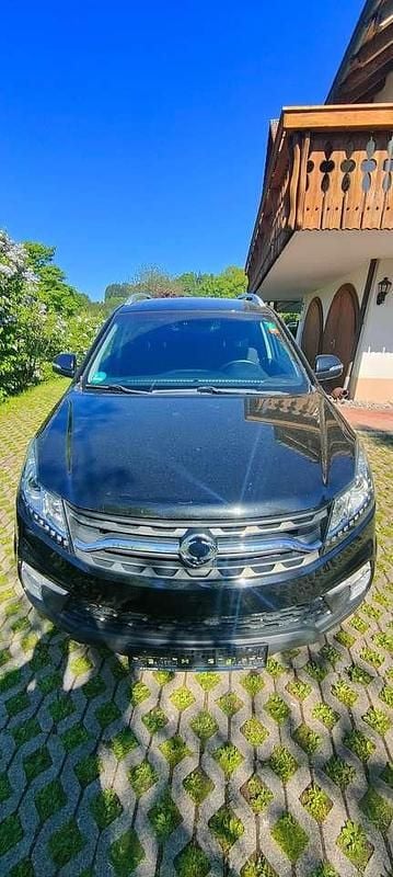 Schwarz Gebraucht 2018 Ssangyong Korando Quartz SUV | 9.777 € (Guter Preis) - Bild 1/4