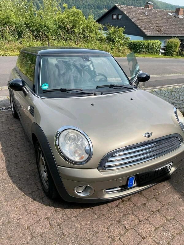 Andere außenfarben Gebraucht 2010 Mini Cooper Kleinwagen | 5.250 € (Fairer Preis) - Bild 1/4