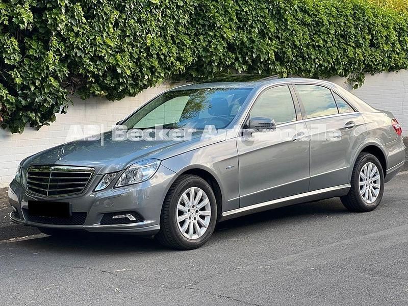 Gebraucht Mercedes E350 231 PS (169 kW) 2009 Silber Limousine
