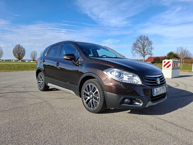 Braun Gebraucht 2014 Suzuki SX4 S-Cross Limited Kleinwagen | 10.700 € (Fairer Preis) - Bild 1/4