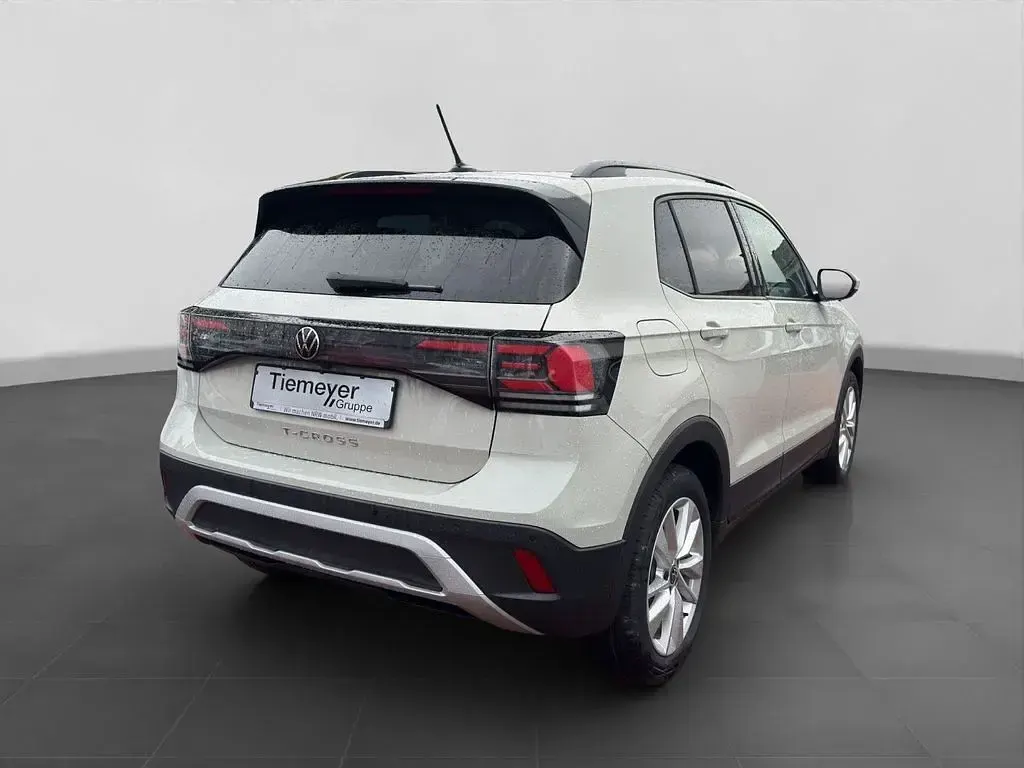 Neu VW T-Cross Life 150 PS (110 kW) 2025 Rot SUV