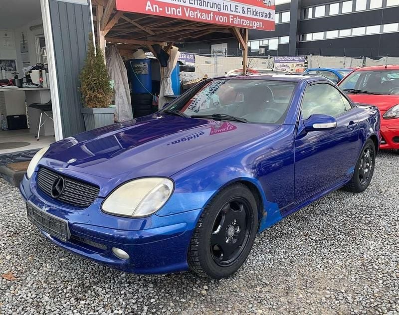 Blau Gebraucht 2001 Mercedes SLK200 Cabrio | 1.500 € (Superpreis) - Bild 1/4