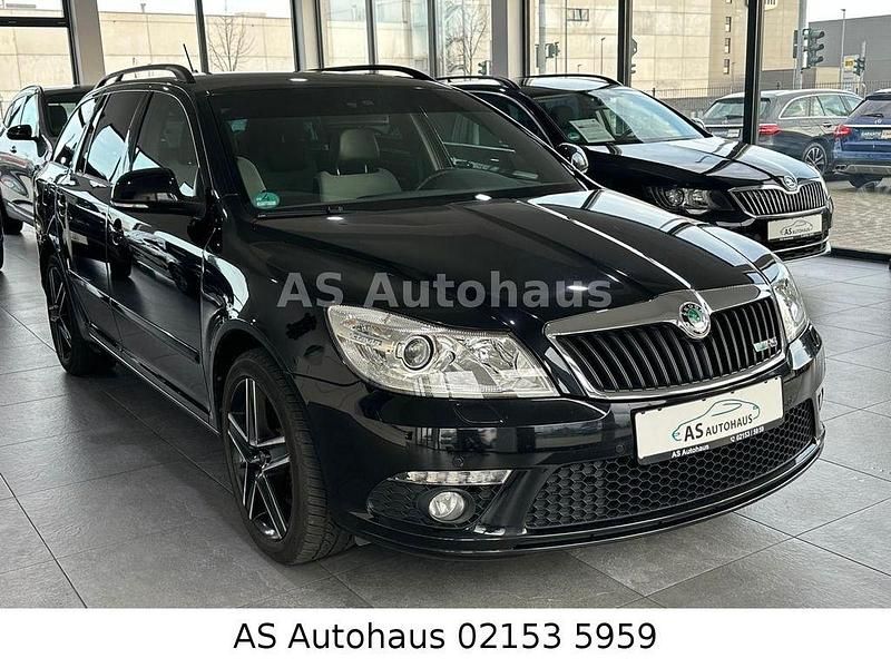 Schwarz Gebraucht 2012 Skoda Octavia RS Kombi | 8.950 € (Guter Preis) - Bild 1/4
