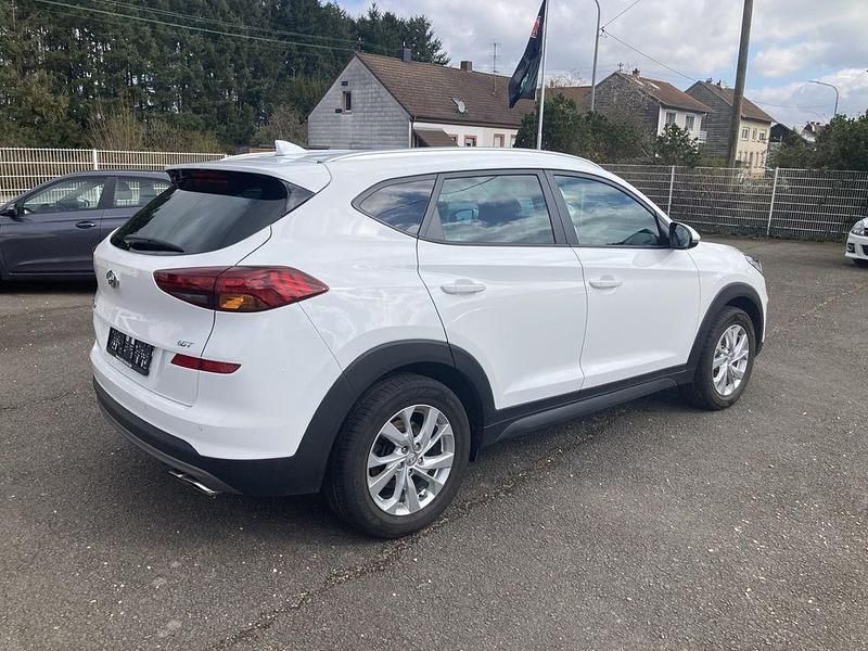 Gebraucht Hyundai Tucson Passion Plus 177 PS (130 kW) 2019 Weiss SUV