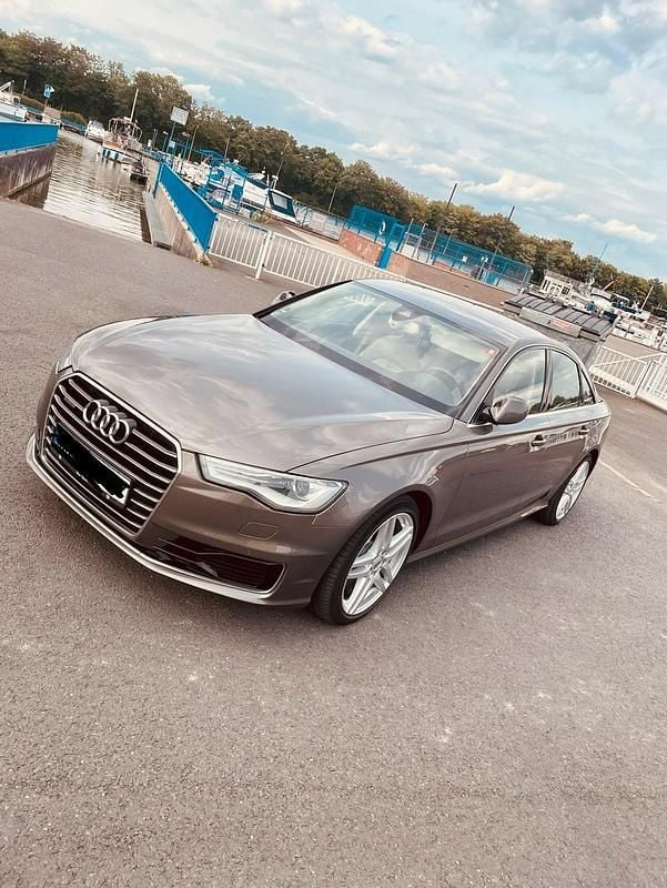 Grau Gebraucht 2015 Audi A6 Sport Limousine | 15.999 € (Guter Preis) - Bild 1/4