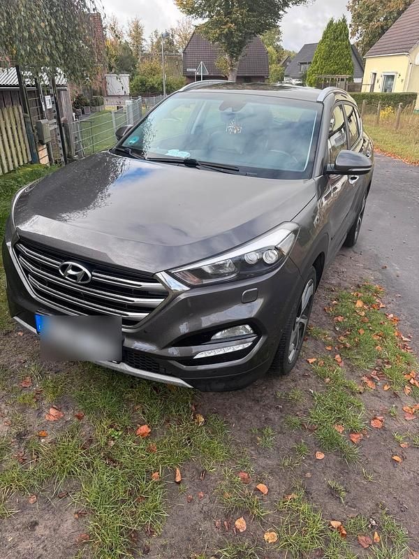 Braun Gebraucht 2017 Hyundai Tucson Premium SUV | 13.999 € (Guter Preis) - Bild 1/4