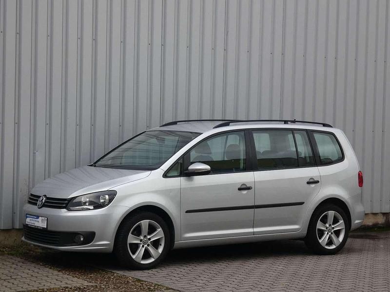 Gebraucht VW Touran 140 PS (102 kW) 2011 Silber Van / Kleinbus