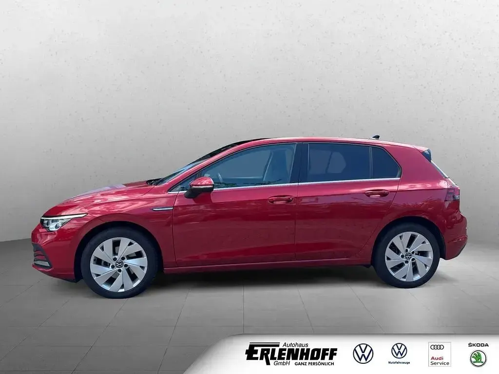 Gebraucht VW Golf VIII Style 150 PS (110 kW) 2022 Rot Limousine