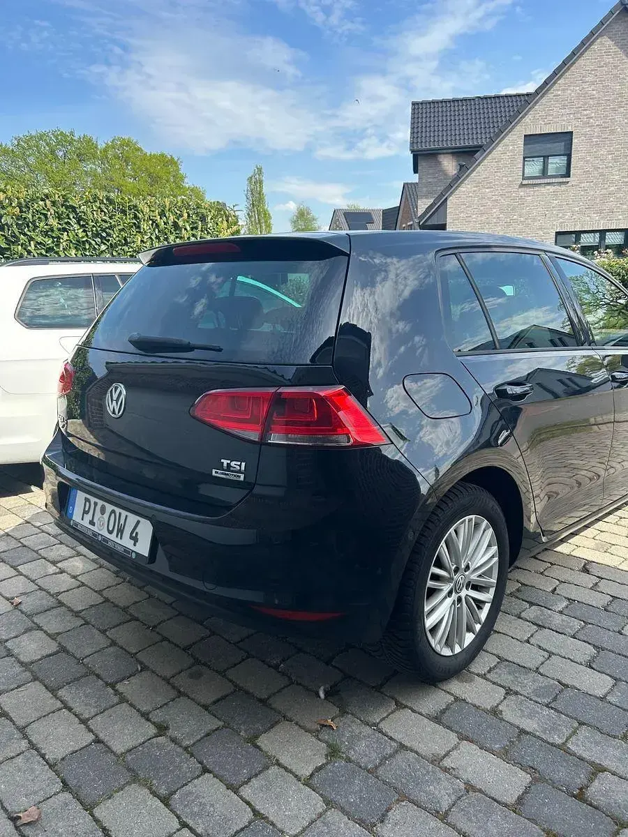 Używany VW Golf VII Edition 86 KM (63 kW) 2014 Czarny Sedan/Limuzyna