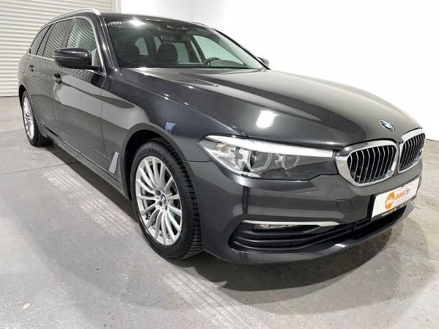 Gebraucht BMW 520 190 PS (139 kW) 2020 Grau Kombi