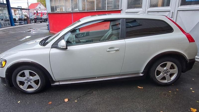 Gebraucht Volvo C30 Momentum 136 PS (100 kW) 2009 Silber Kleinwagen