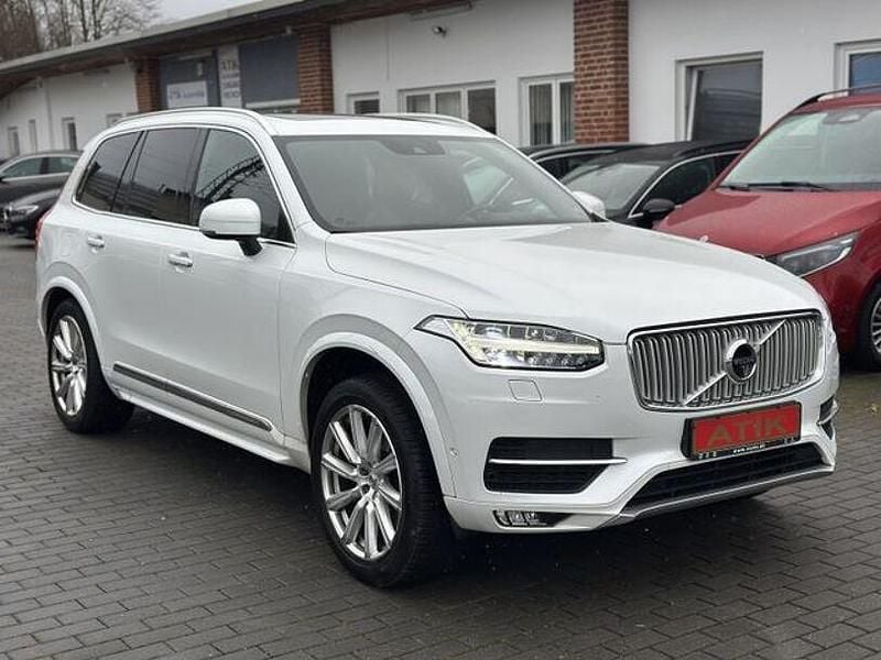 Crystal white (metallic) Gebraucht 2017 Volvo XC90 Inscription SUV | 28.880 € (Guter Preis) - Bild 1/4