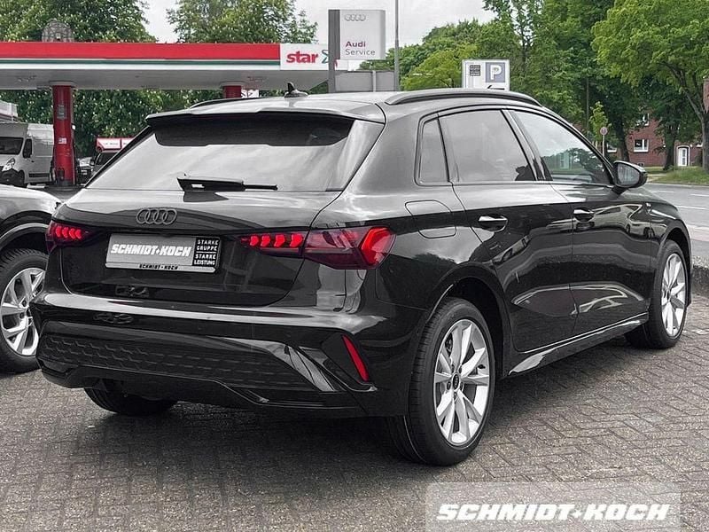 Gebraucht Audi A3 S-Line 116 PS (85 kW) 2025 Schwarz Limousine