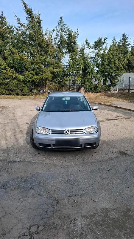 Gebraucht VW Golf IV 75 PS (55 kW) 2003 Silber Kleinwagen