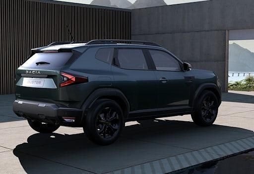 Neu Dacia Duster Extreme 158 PS (116 kW) 2025 Zedergrün metallic SUV