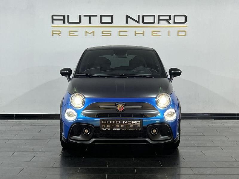 Second-hand Abarth 695 179 CP (131 kW) 2022 Albastru Hatchback