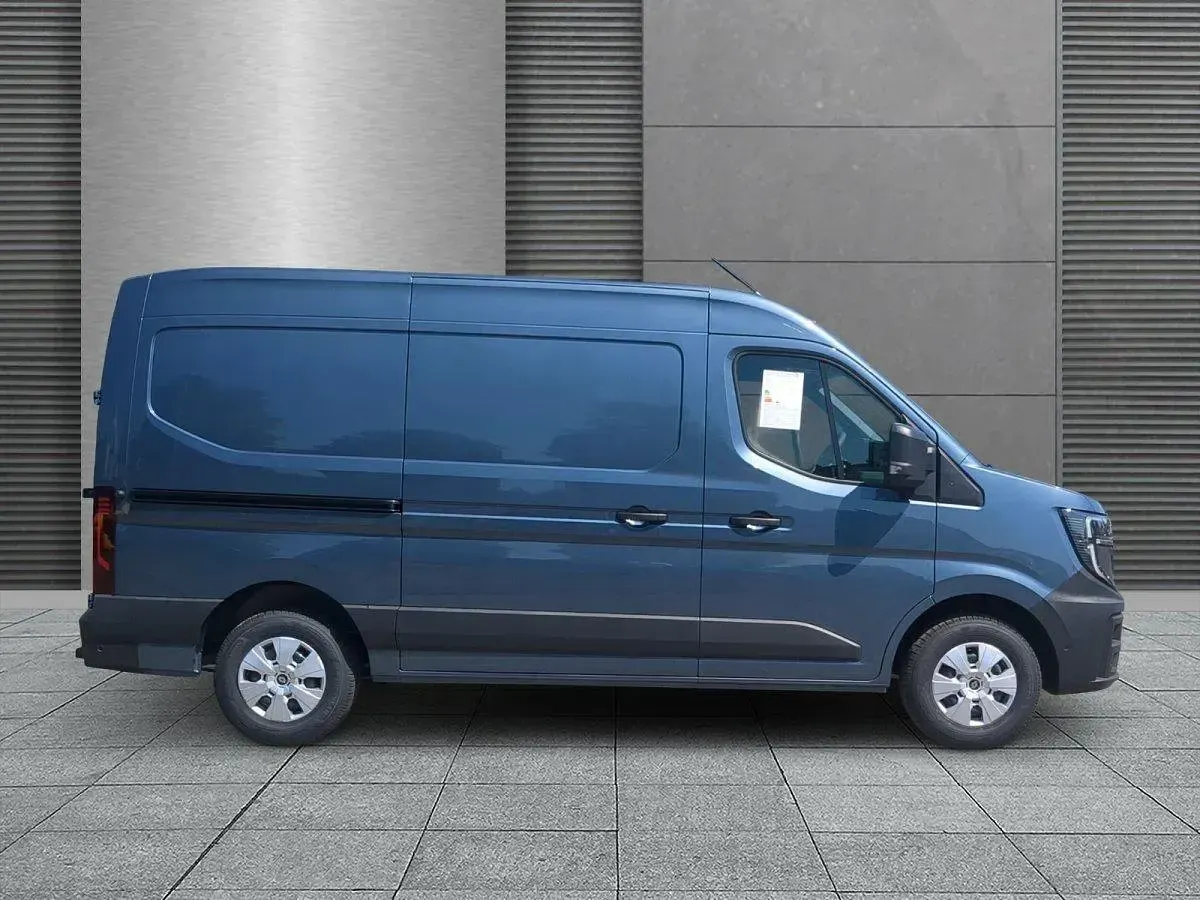 Neu Renault Master 170 PS (125 kW) 2026 Graublau Van / Kleinbus
