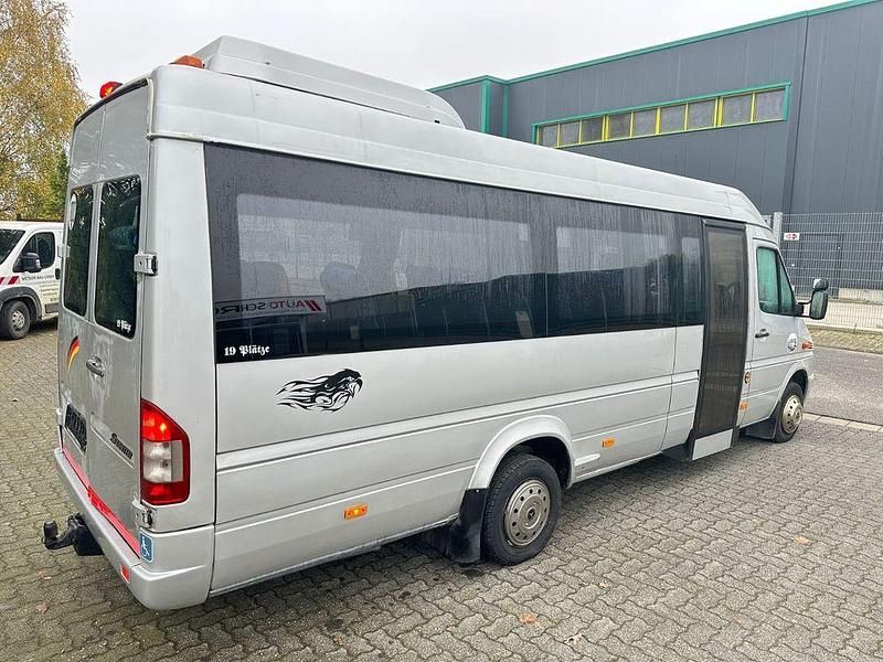 Gebraucht Mercedes Sprinter 160 PS (117 kW) 2006 Silber Van