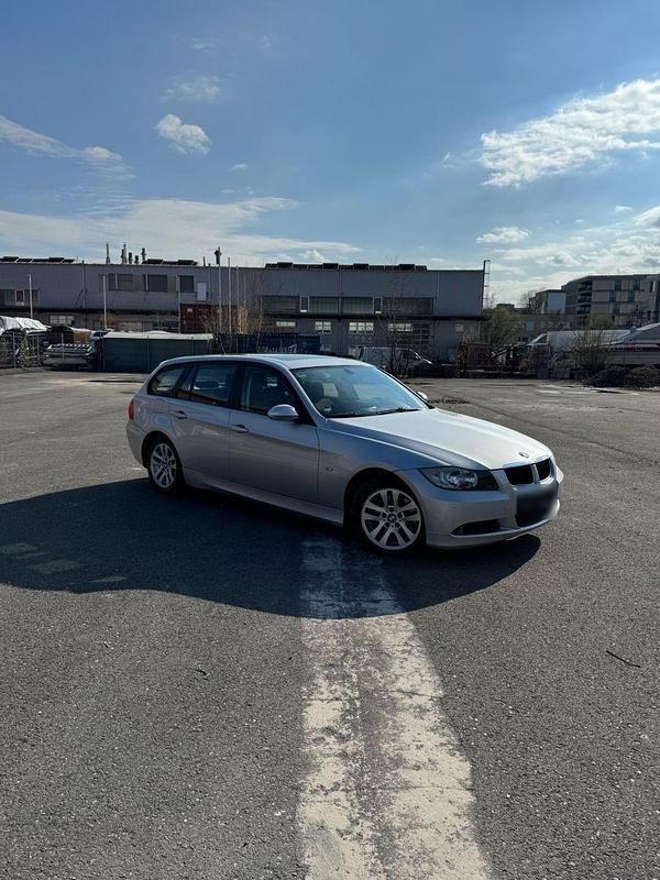 Second-hand BMW 320 185 CP (136 kW) 2007 Argintiu Break