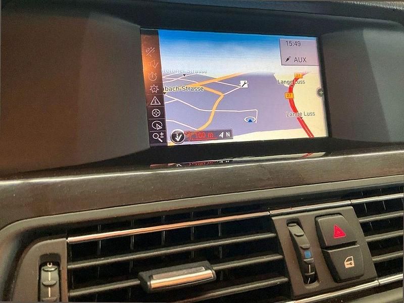 Gebraucht BMW 528 Sport Line 245 PS (180 kW) 2013 Schwarz Limousine