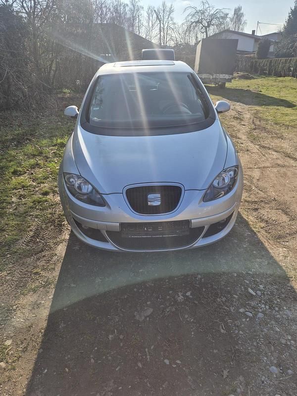 Second-hand Seat Altea 2005 Argintiu Monovolum