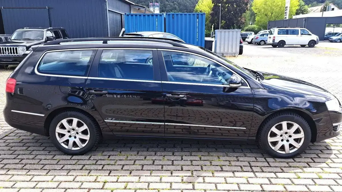 Gebraucht VW Passat 150 PS (110 kW) 2010 Schwarz Kombi