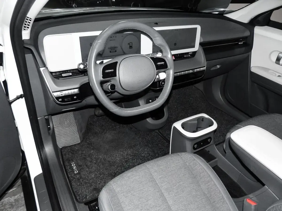 Gebraucht Hyundai Ioniq 5 Dynamiq 125 kW (170 PS) 2023 Manufacturer SUV