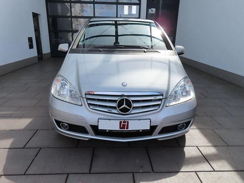 Gebraucht Mercedes A160 95 PS (69 kW) 2009 Silber Limousine