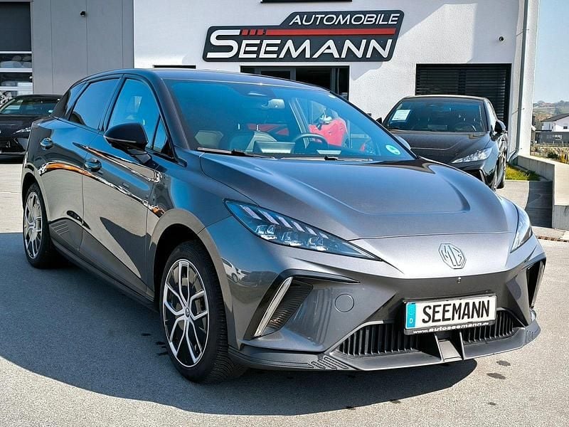 Gebraucht MG MG4 EV Luxury 150 kW (204 PS) 2023 Grau Kleinwagen