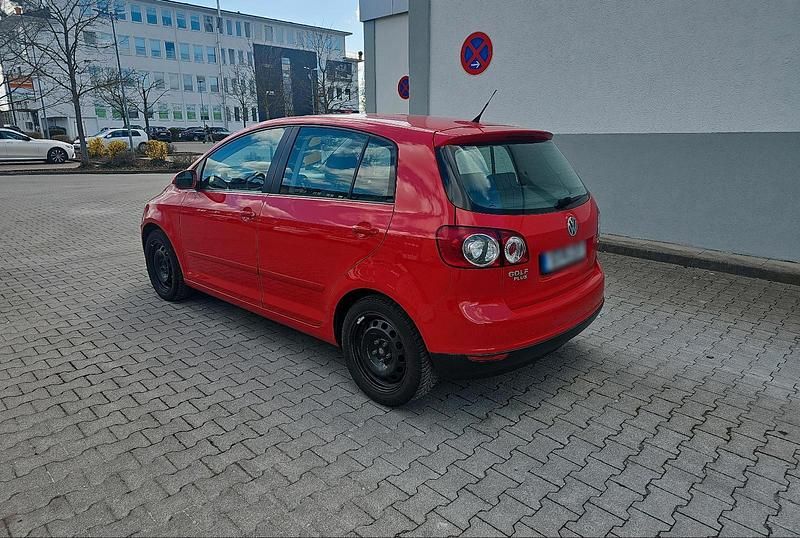 Gebraucht VW Golf V 102 PS (75 kW) 2007 Rot Kleinwagen