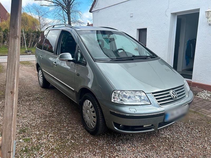 Gebraucht VW Sharan 150 PS (110 kW) 2004 Silber Van / Kleinbus