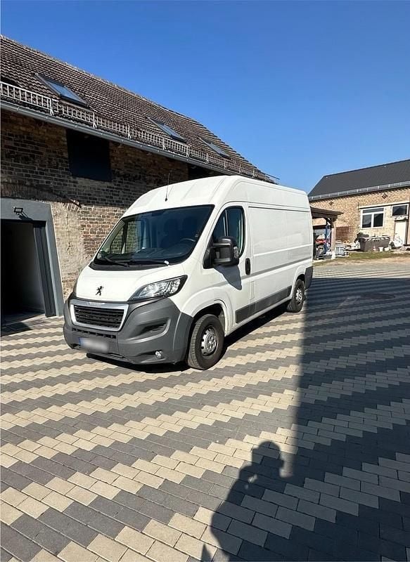 Gebraucht Peugeot Boxer 131 PS (96 kW) 2016 Weiß Van