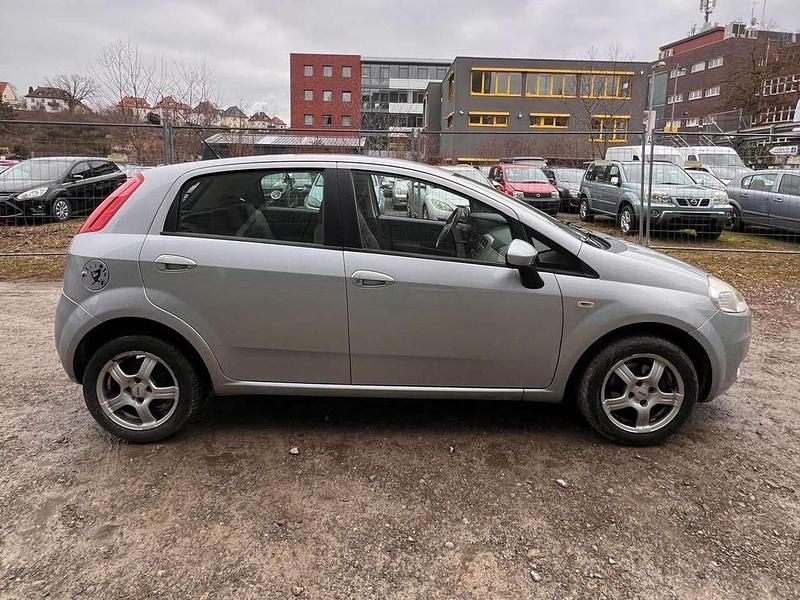Gebraucht Fiat Grande Punto Dynamic 77 PS (56 kW) 2007 Jungle grau Kleinwagen