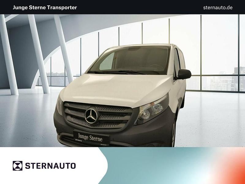 Arktikweiß Gebraucht 2022 Mercedes Vito Van | 22.003 € - Bild 1/4