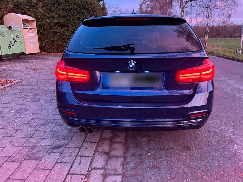 Usata BMW 320 190 CV (139 kW) 2015 Blu Station wagon