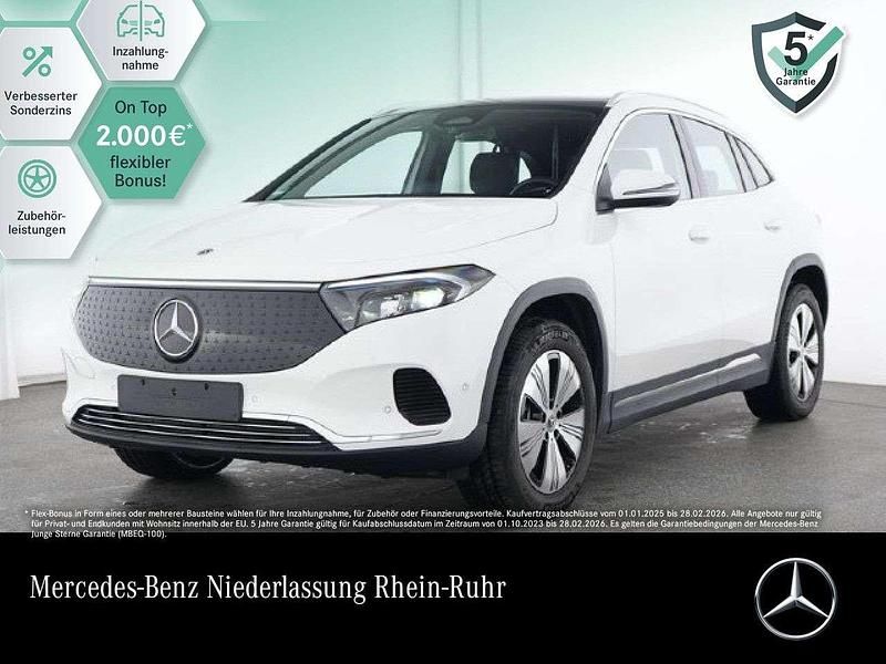 Weiß Gebraucht 2024 Mercedes EQA350 Advanced SUV | 34.890 € (Guter Preis) - Bild 1/3