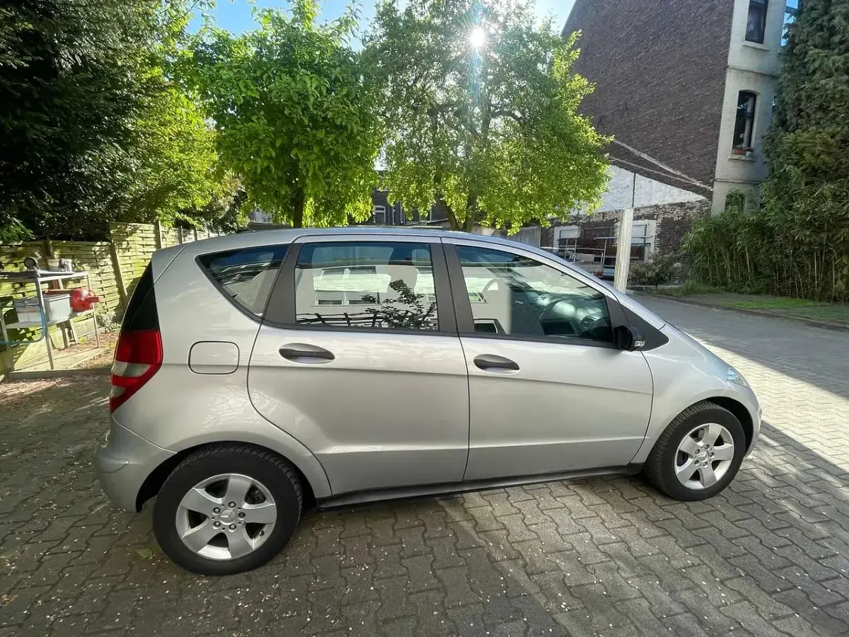 Gebraucht Mercedes A170 Classic 116 PS (85 kW) 2008 Silber Limousine