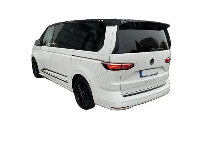 Gebraucht VW Multivan Life 150 PS (110 kW) 2023 Candyweiß/deep black perleffe Van / Kleinbus