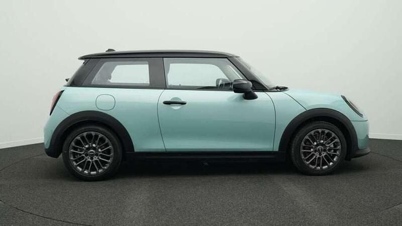 Second-hand Mini Cooper 156 CP (114 kW) 2024 Verde Hatchback