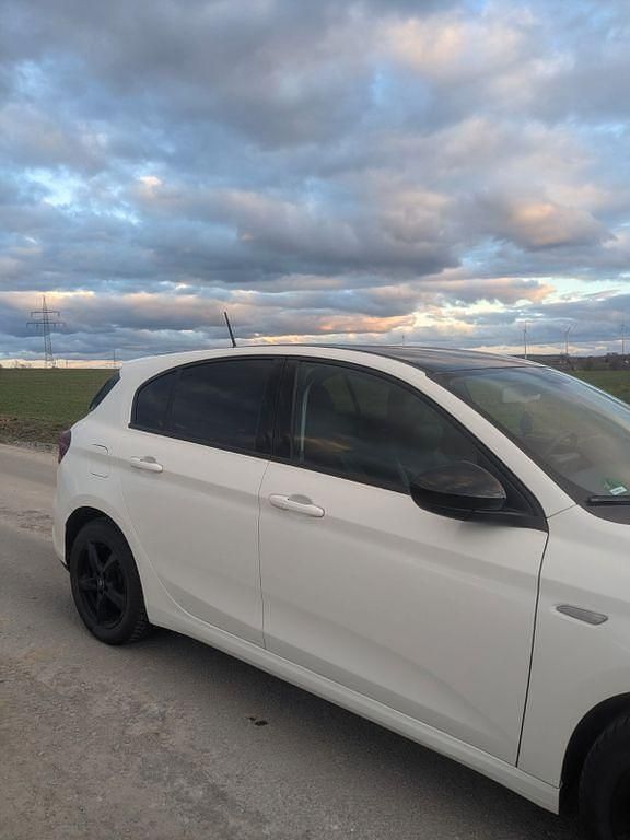 Gebraucht Fiat Tipo S 120 PS (88 kW) 2018 Weiß Limousine